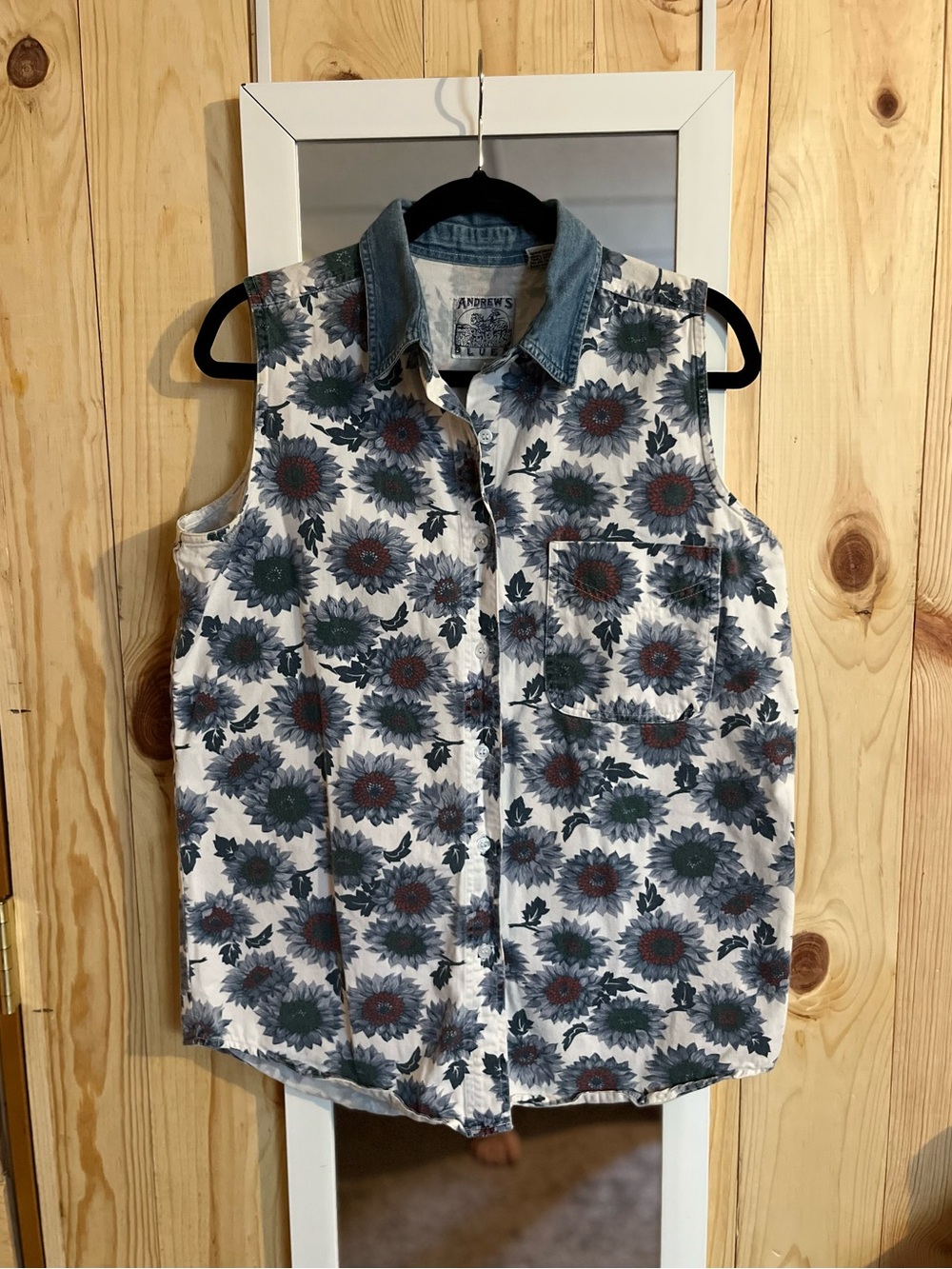 Vintage Andrew’s Blues Floral Sleeveless Blouse 100% Cotton